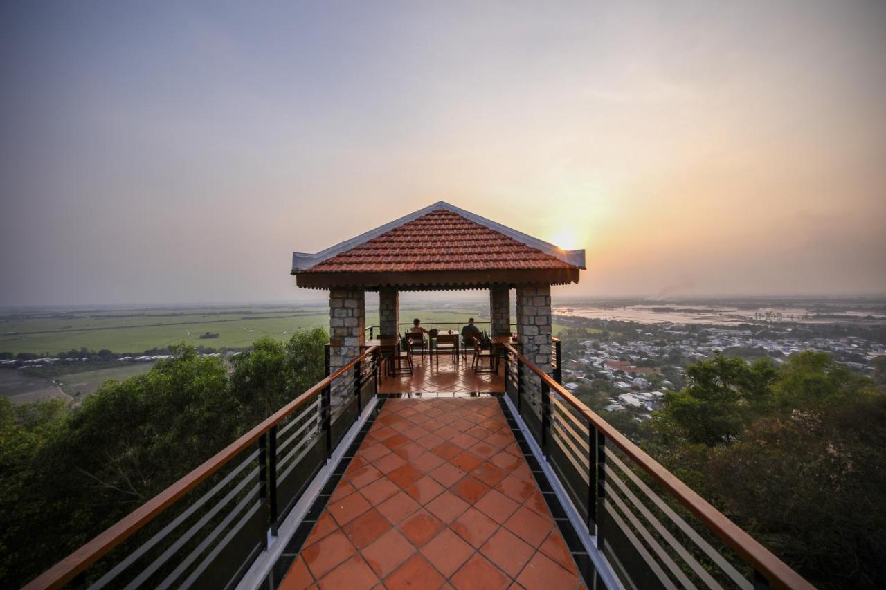 Victoria Nui Sam Lodge Chau Doc Exterior foto